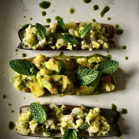 Avec Vue לינה וארוחת בוקר קרקסון