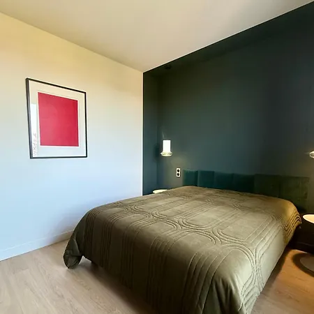 Avec Vue לינה וארוחת בוקר