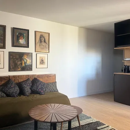 Avec Vue فندق مبيت وإفطار